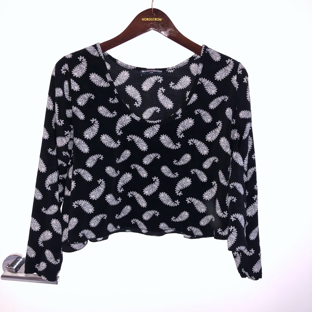 [Brandy Melville] CROP TOP (S)